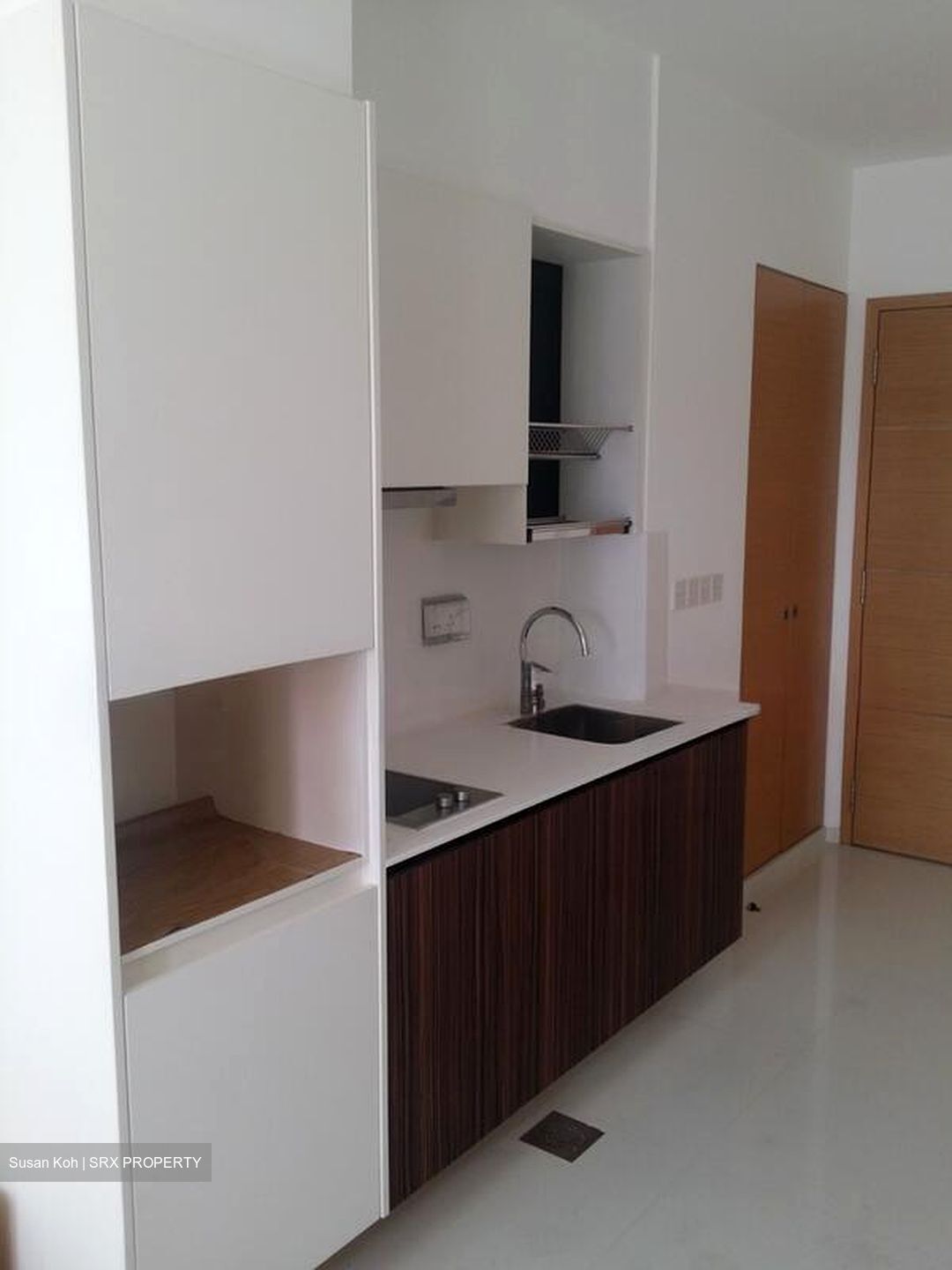 Vacanza @ East (D14), Condominium #509651111